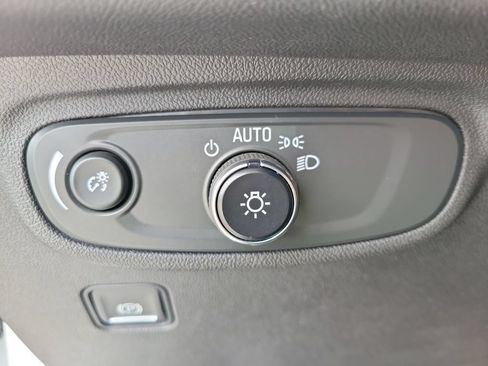 Used 2022 GMC Terrain SLE w/ Driver Convenience Package AWD/4WD image 22