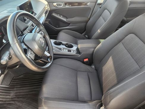 Used 2024 Honda Civic EX image 9