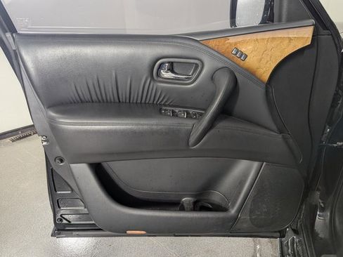 Used 2014 INFINITI QX80 4WD w/ Theater Package image 9