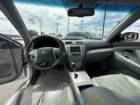 Used 2009 Toyota Camry Hybrid FWD image 17