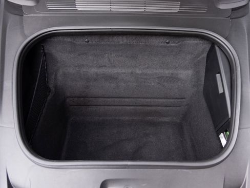 Certified 2024 Porsche 911 Carrera S w/ Premium Package image 32