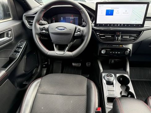 Certified 2024 Ford Escape ST-Line w/ Tech Pack #1 AWD/4WD image 8