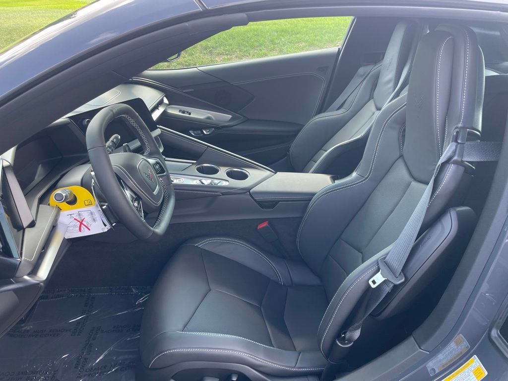 Used 2027 Chevrolet Corvette Z06 w/ Battery Protection Package RWD image 10