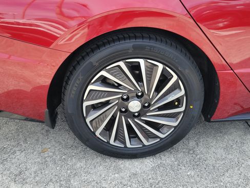 Used 2023 Hyundai Sonata SEL w/ Cargo Package FWD image 8