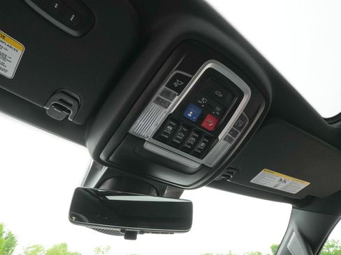 Used 2024 RAM 1500 Limited AWD/4WD image 28