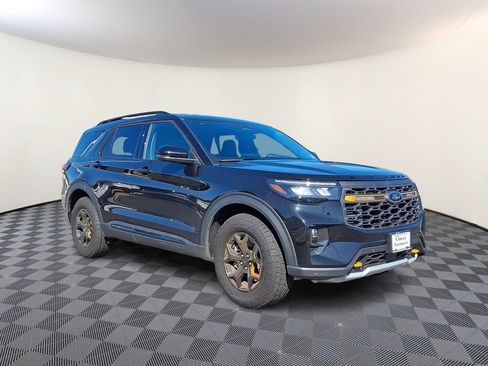 Used 2026 Ford Explorer Tremor AWD/4WD image 1