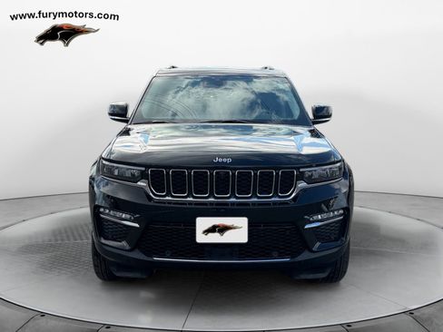 Used 2022 Jeep Grand Cherokee Limited w/ Luxury Tech Group II image 8