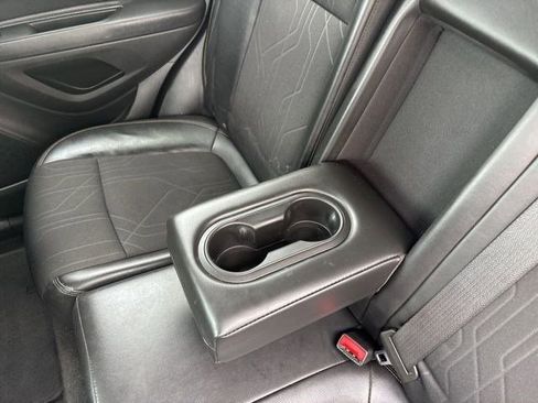 Used 2019 Chevrolet Trax LT w/ LT Convenience Package image 33