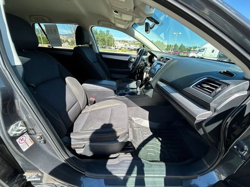 Used 2019 Subaru Outback 2.5i Premium AWD/4WD image 32