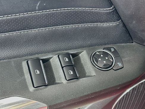 Used 2019 Ford Mustang Premium w/ Equipment Group 201A RWD image 18
