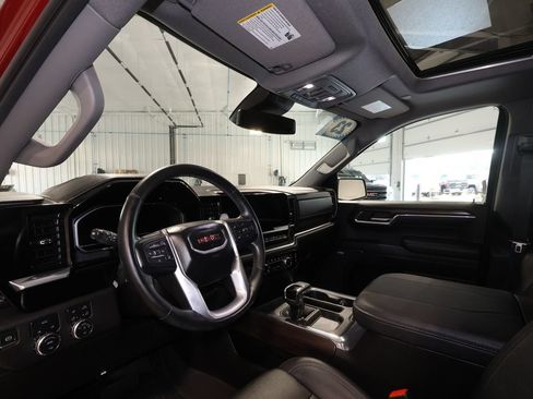 Used 2023 GMC Sierra 1500 SLT w/ SLT Premium Plus Package AWD/4WD image 9