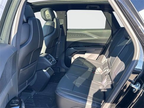 Used 2026 Cadillac Lyriq Luxury image 11