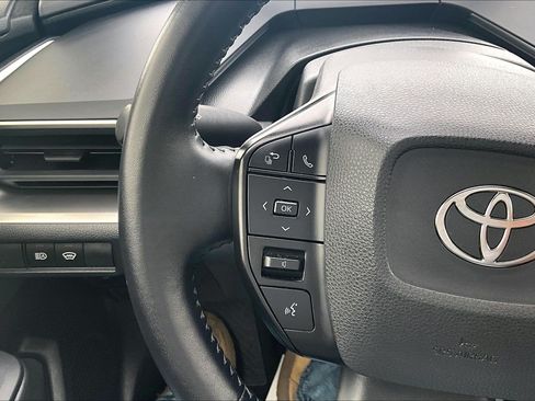 Used 2025 Toyota Prius LE FWD image 22