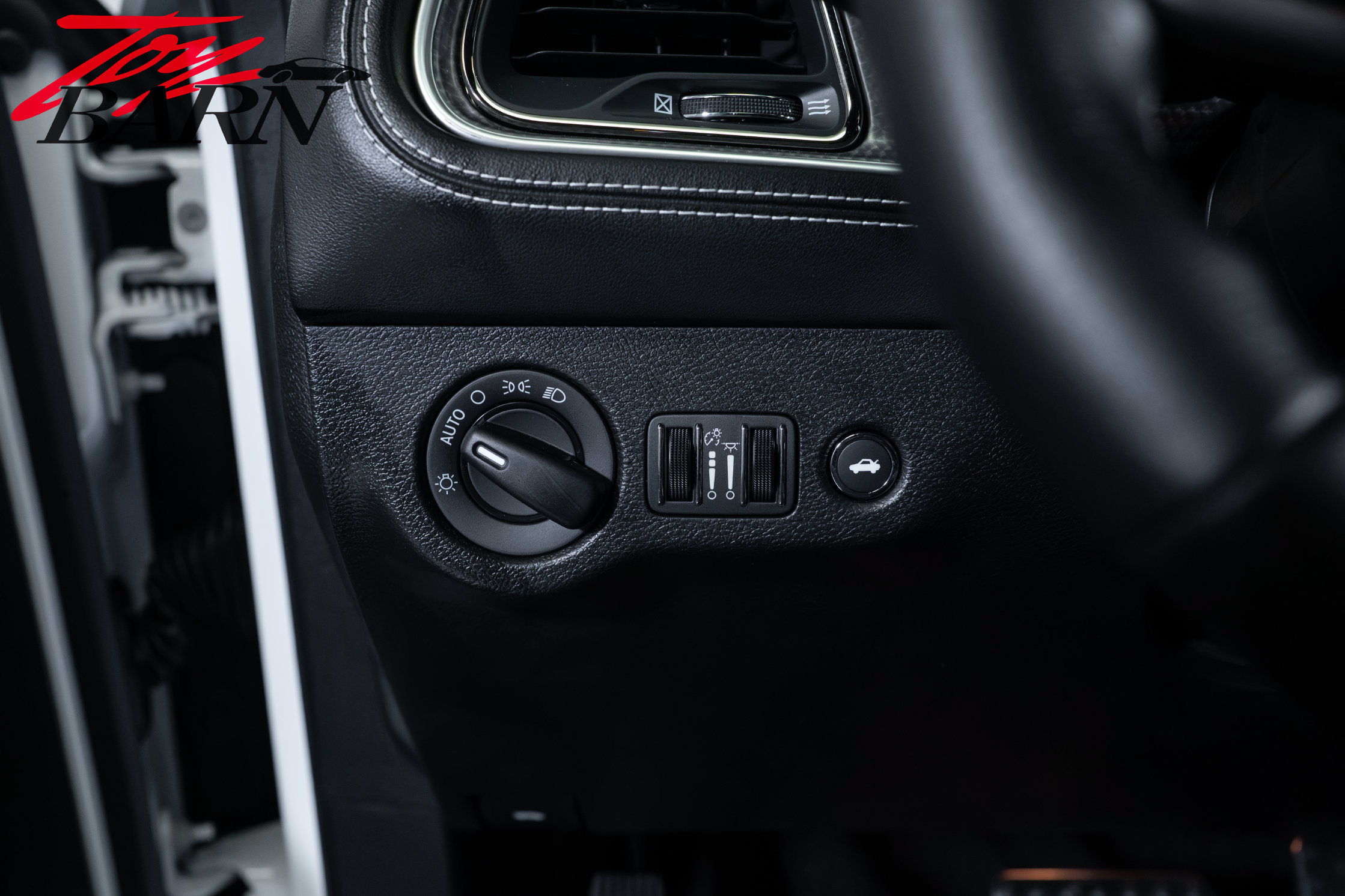 Used 2022 Dodge Challenger SRT Hellcat RWD image 24