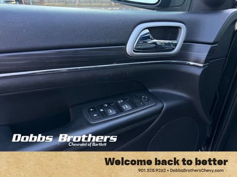 Used 2022 Jeep Grand Cherokee Limited AWD/4WD image 15