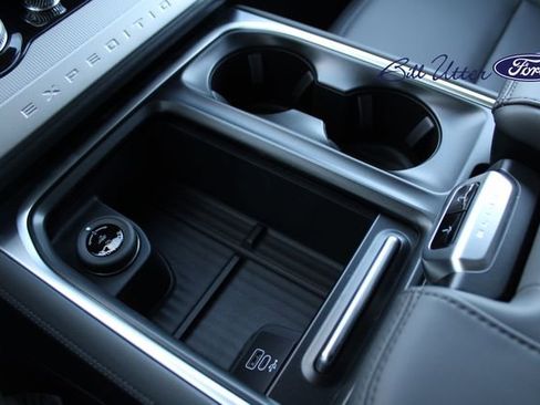 New 2026 Ford Expedition Active image 13