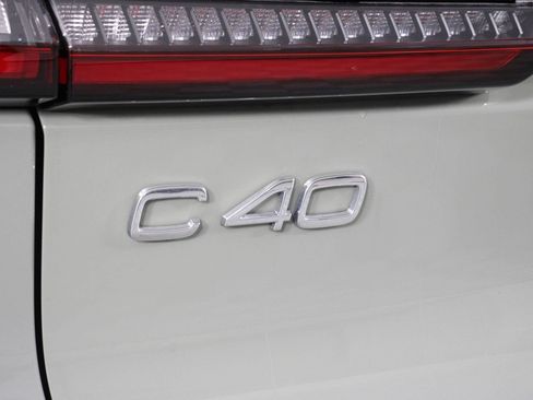 Certified 2023 Volvo C40 P8 Recharge Ultimate AWD/4WD image 19