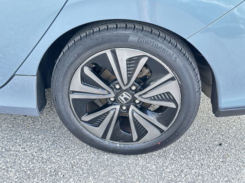 Used 2017 Honda Civic EX-L image 12