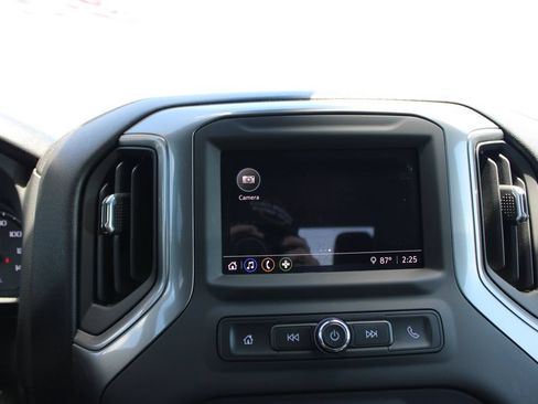 Used 2025 Chevrolet Silverado 1500 W/T w/ WT Value Package AWD/4WD image 51