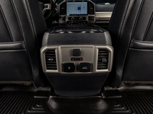 Used 2022 Ford F350 Lariat w/ Lariat Ultimate Package image 33