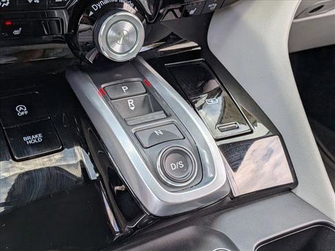 Certified 2023 Acura MDX FWD w/ Technology Package image 12