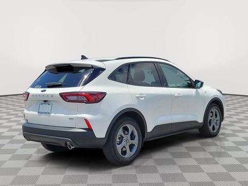 Certified 2025 Ford Escape ST-Line w/ Equipment Group 301A FWD image 5