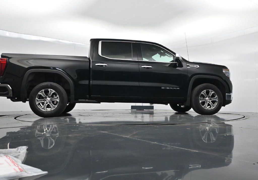 Used 2025 GMC Sierra 1500 SLT RWD image 32