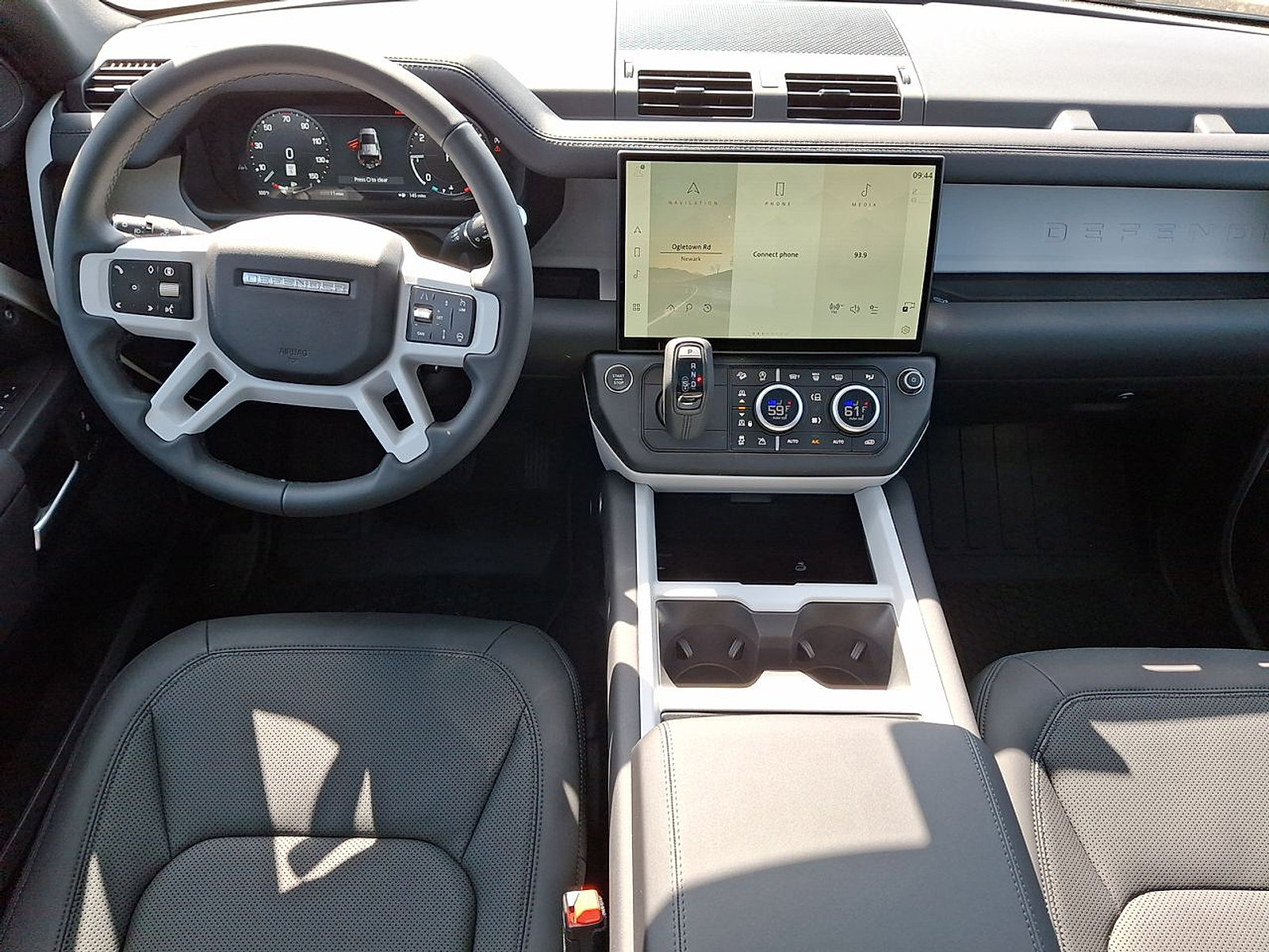 New 2026 Land Rover Defender 110 X-Dynamic SE AWD/4WD image 10