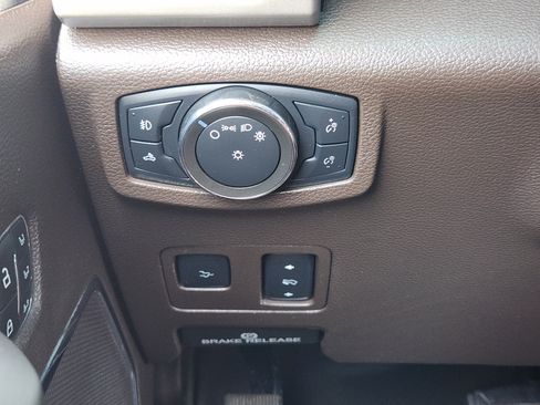 Used 2022 Ford F250 King Ranch w/ King Ranch Ultimate Package AWD/4WD image 22
