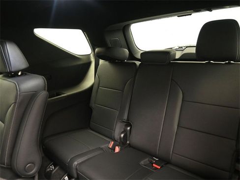 New 2026 Chevrolet Traverse LT w/ Sun and Wheel Package image 9