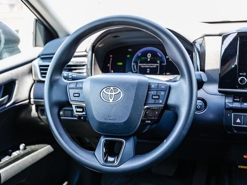 Used 2025 Toyota Camry LE w/ Convenience Package FWD image 14