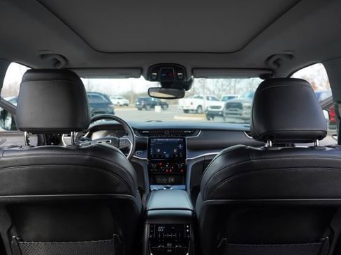 Used 2021 Jeep Grand Cherokee L Limited image 27