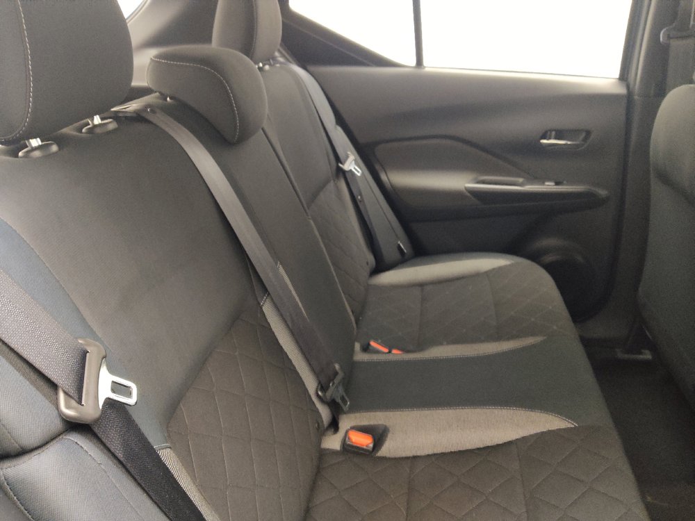 Used 2020 Nissan Kicks SV FWD image 19