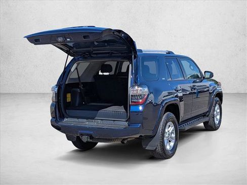 Used 2024 Toyota 4Runner SR5 AWD/4WD image 5