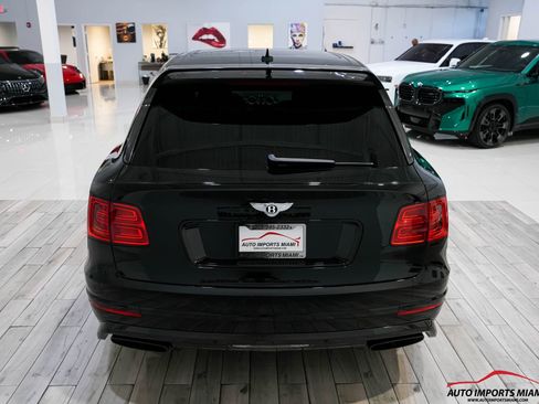 Used 2018 Bentley Bentayga image 21
