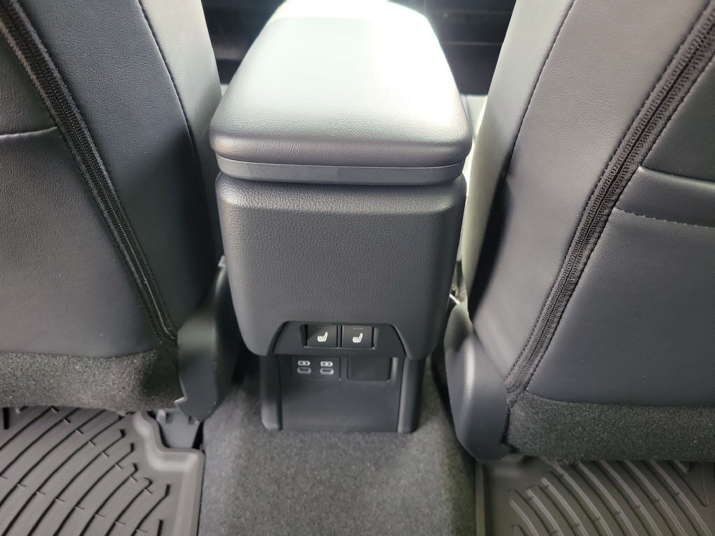 New 2027 Toyota Prius Limited w/ Limited Premium Package FWD image 12