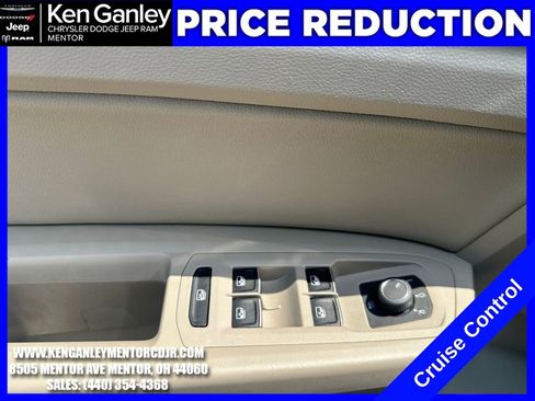 Used 2019 Volkswagen Atlas SEL R-Line AWD/4WD image 12