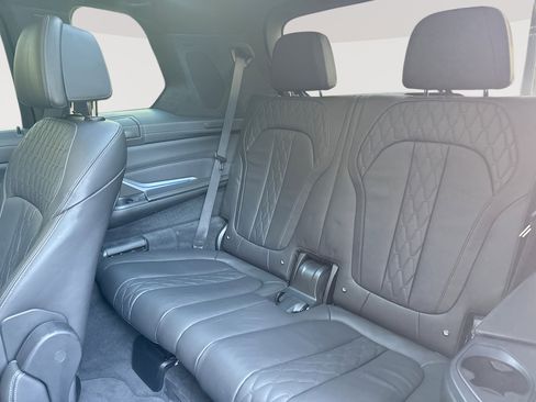 Used 2020 BMW X7 M50i AWD/4WD image 27