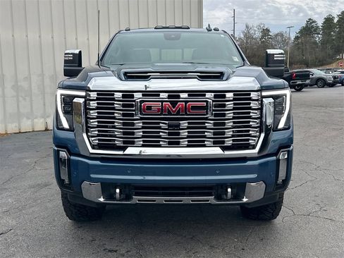 Used 2024 GMC Sierra 2500 Denali w/ Denali Reserve Package image 3