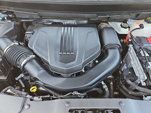Certified 2024 Chevrolet Traverse LT FWD image 31