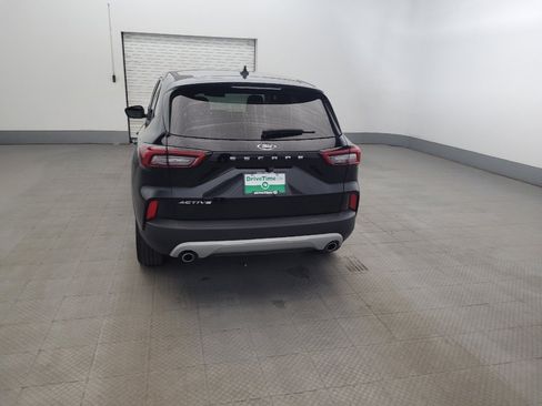 Used 2023 Ford Escape Active w/ Tech Pack #2 FWD image 6