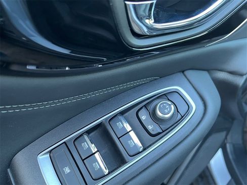 Used 2022 Subaru Outback Limited image 9