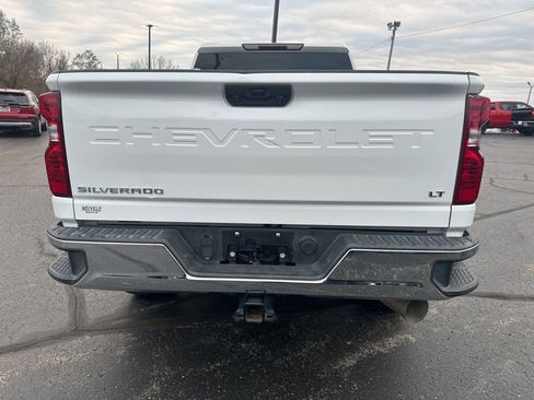 Used 2021 Chevrolet Silverado 2500 LT w/ Convenience Package image 4