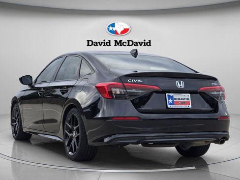 Used 2024 Honda Civic Sport image 4
