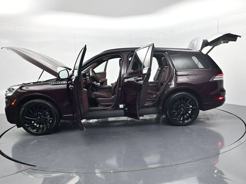 Used 2023 Lincoln Aviator Black Label w/ Jet Package AWD/4WD image 84