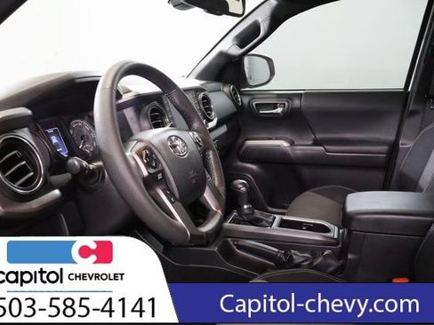 Used 2023 Toyota Tacoma TRD Off-Road AWD/4WD image 13