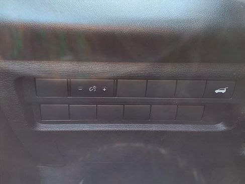 Used 2024 Mitsubishi Outlander SE image 23