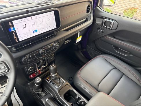 New 2026 Jeep Wrangler Unlimited Rubicon image 38