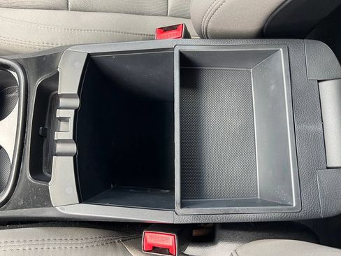 Used 2017 Hyundai Santa Fe Sport FWD image 28