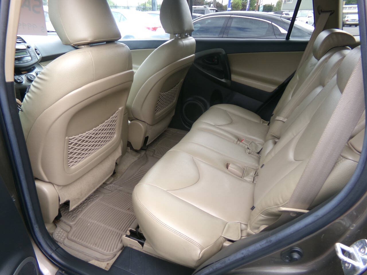 Used 2011 Toyota RAV4 4WD w/ Upgrade Value Pkg image 8